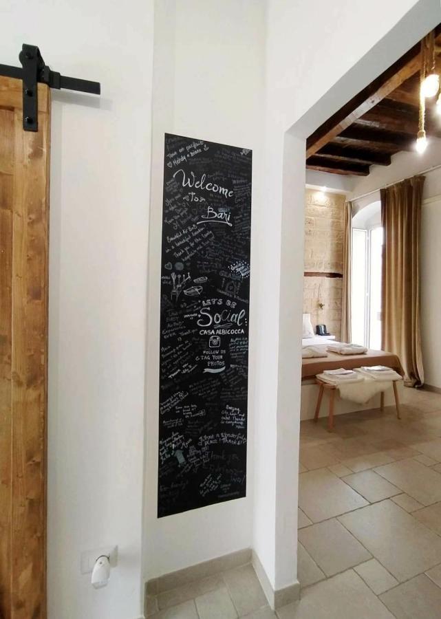 Apartamento Casa Albicocca - In The Heart Of The Old Town Bari Exterior foto